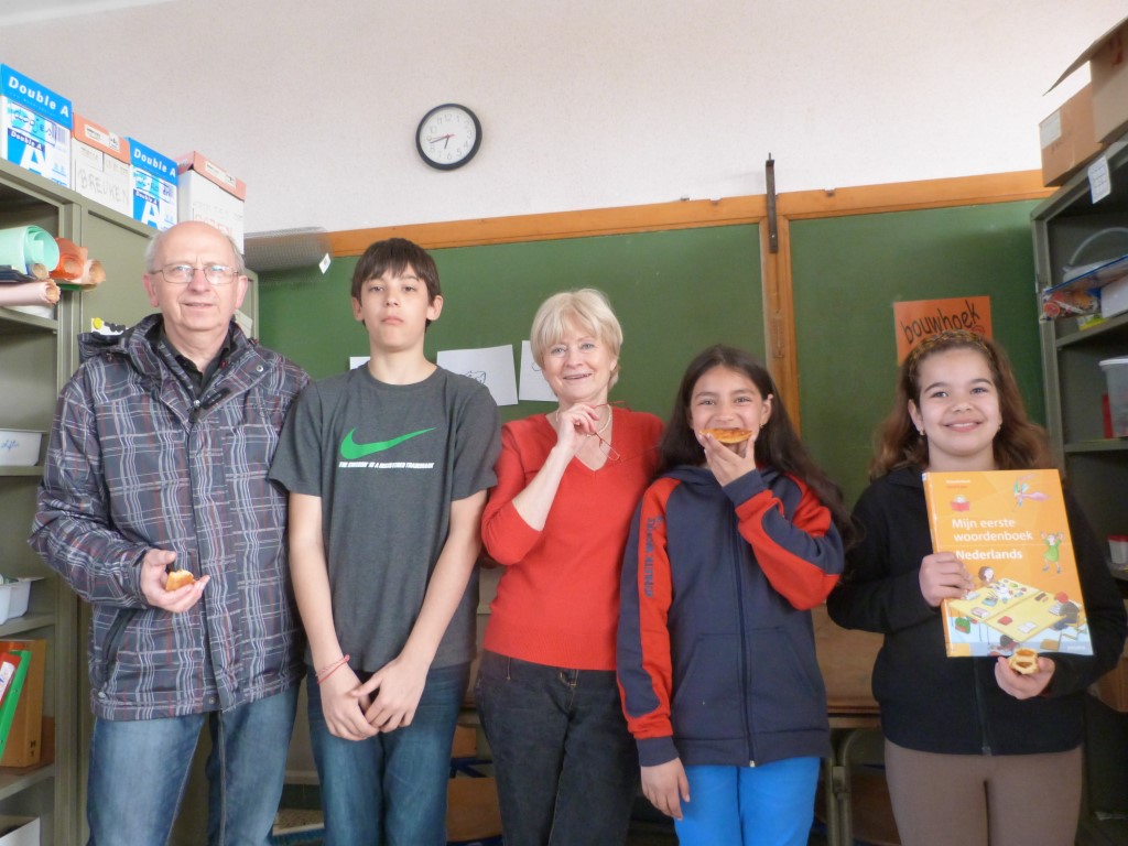 Zowel in d’Oefenschool als in de Zilvermeeuw-basisschool ontving een